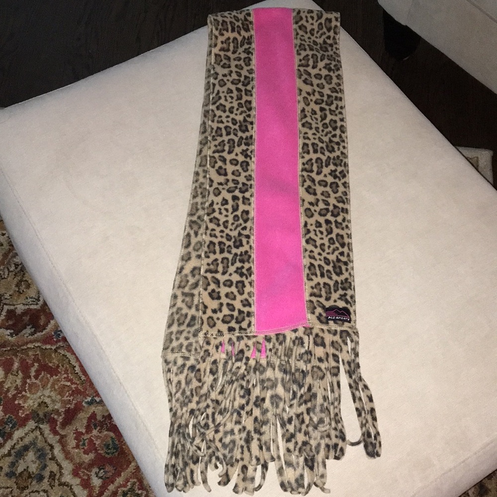 THE CHILDREN'S PLACE FLEECE SCARF